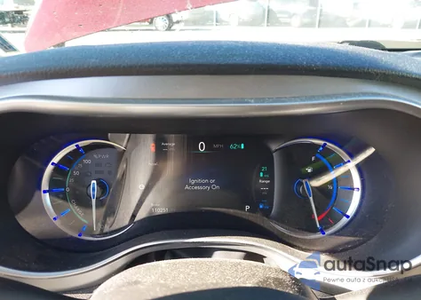 2018 Chrysler Pacifica Hybrid Limited z USA, uszkodzony, nr VIN 2C4RC1N70JR365814